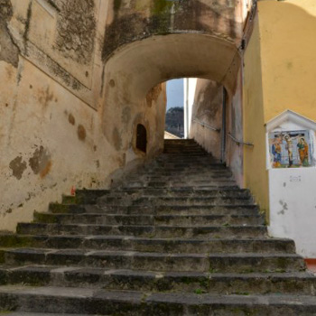 階段の多いポジターノの街