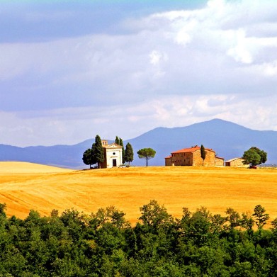 トスカーナをコーディネーターと列車で周遊