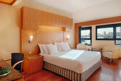 ジェノヴァ・NHマリーナ