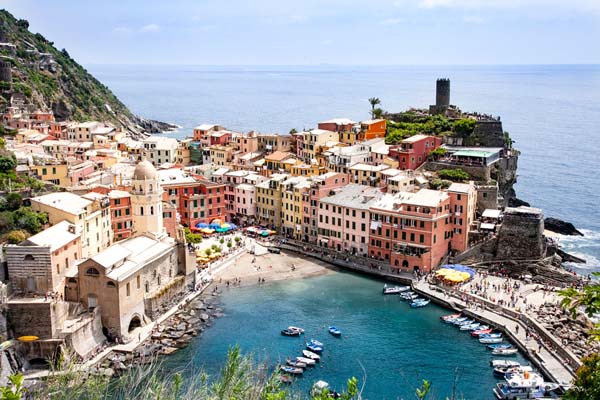 高台からのヴェルナッツァのパノラマ